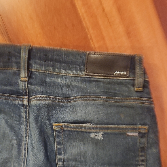 Men's Amiri Distressed Blue Jeans - Picture 4 of 5